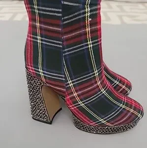 Betsey Johnson Women's Valeria Fashion Boot Black Plaid 8　並行輸入品 Christmas Red Plaid Knee High Boots Betsey Johnson Women\u0027s Valeria